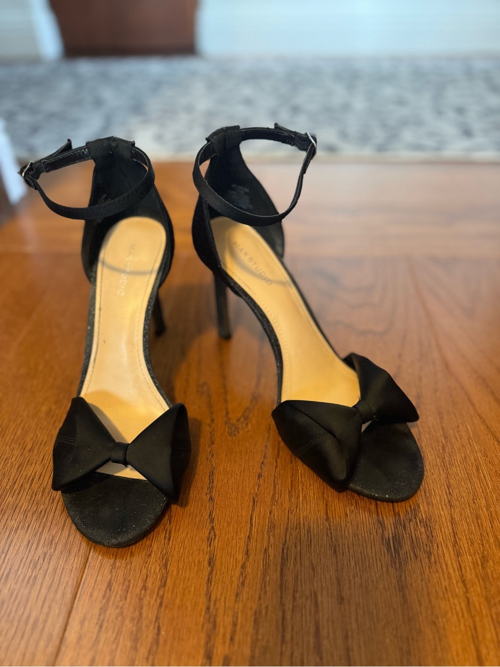 Max Studio Satin Black Bow Ankle-Strap Sandals Shoes Heels Sz 7.5